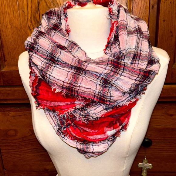 NWT⭐️PLAID INFINITY🧣REVERSIBLE SCARF💙by OLD NAVY❄️One Size - Picture 4 of 10